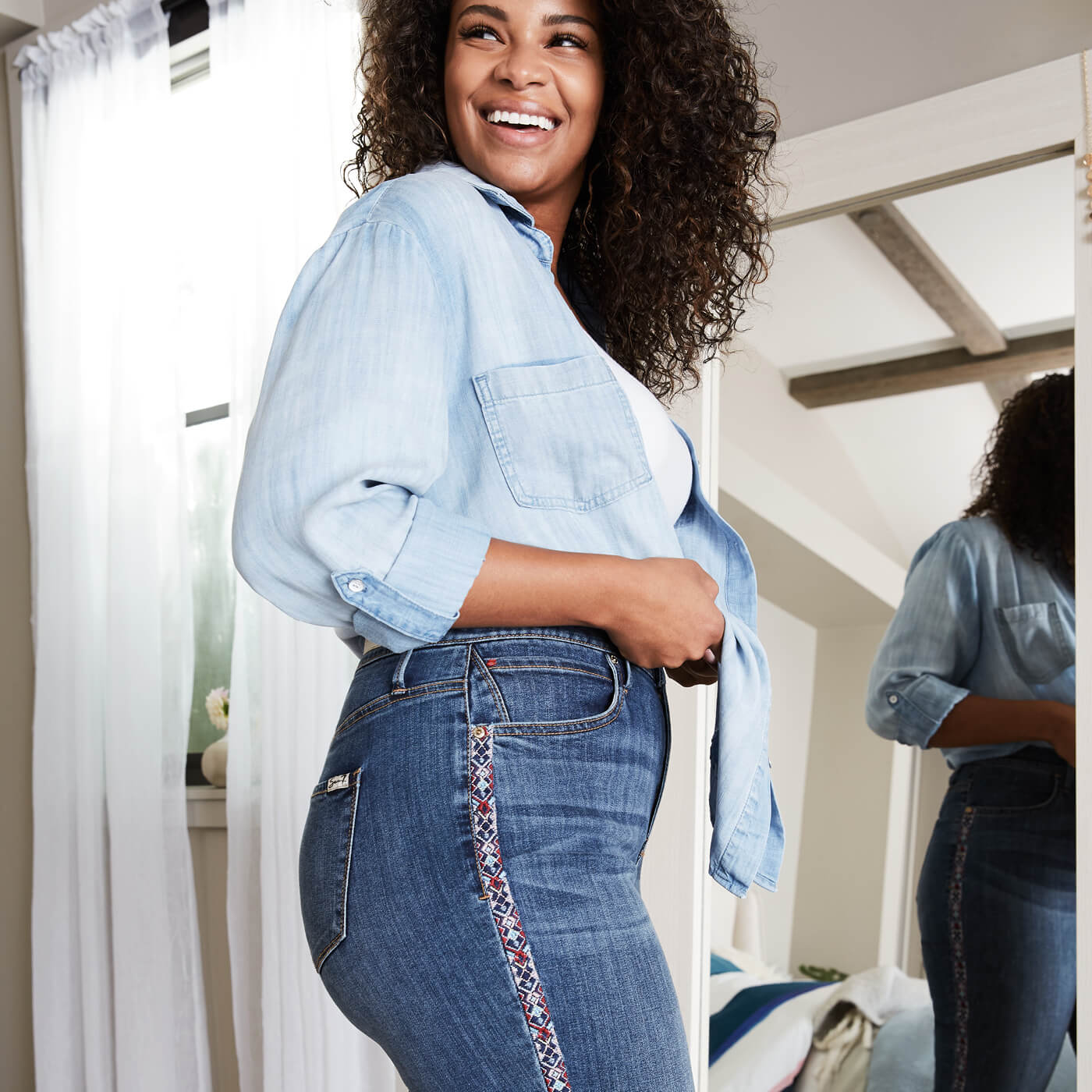 Best Jeans for Curvy Women: 5 different styles - faishon guide