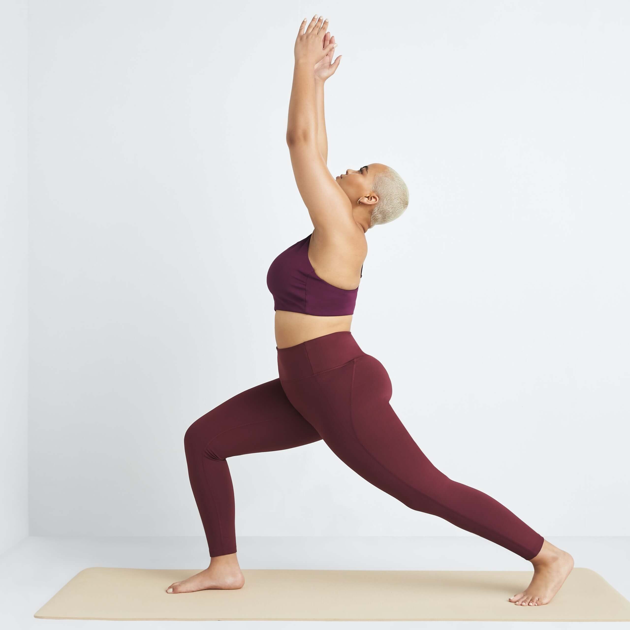 What to Wear to a Yoga Class? An essential guide about comfy yoga